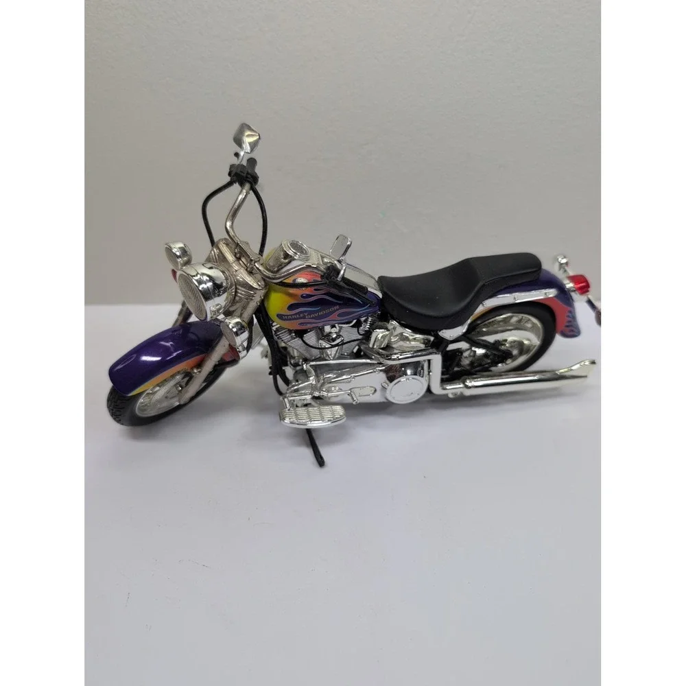 Hot Wheels Harley Davidson Die Cast 1/10 scale